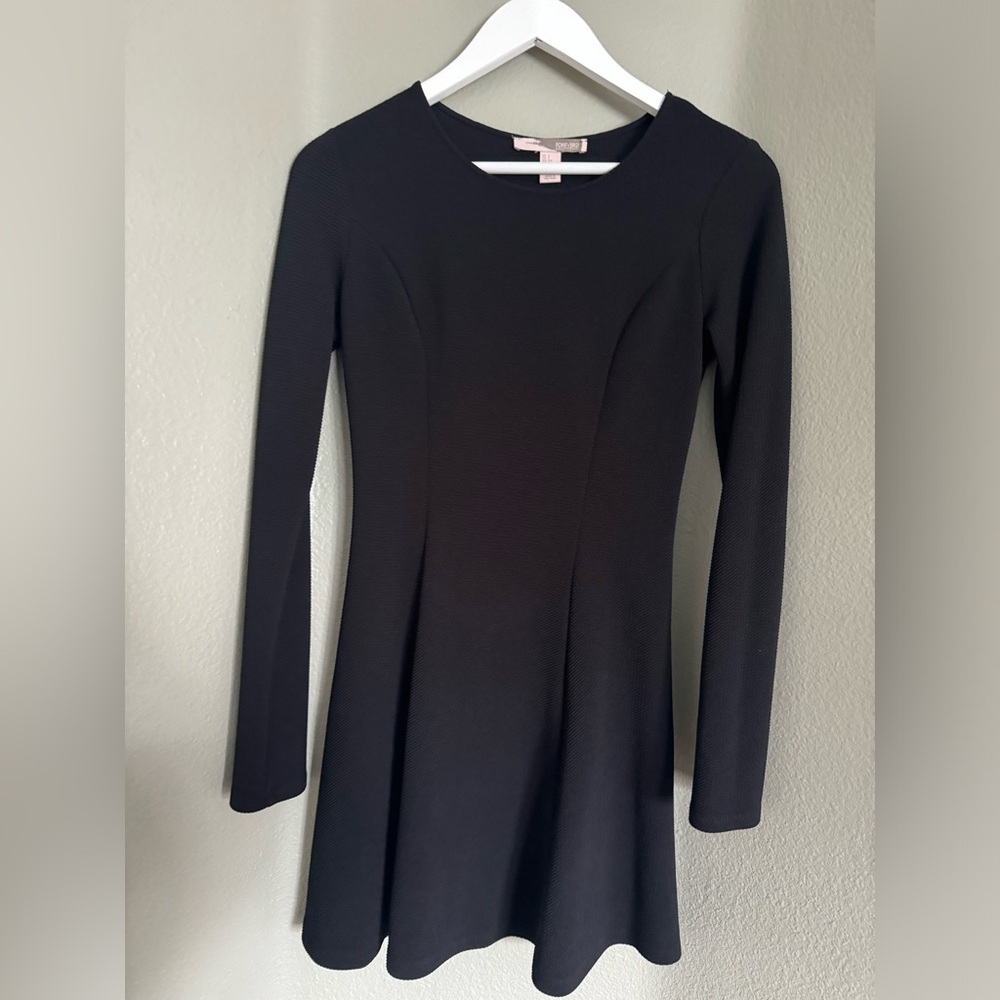 Forever 21 Black Women’s Long Sleeve Mini Dress Size Small